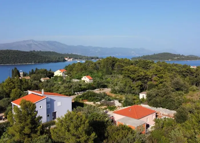 Anita, * Korcula Town